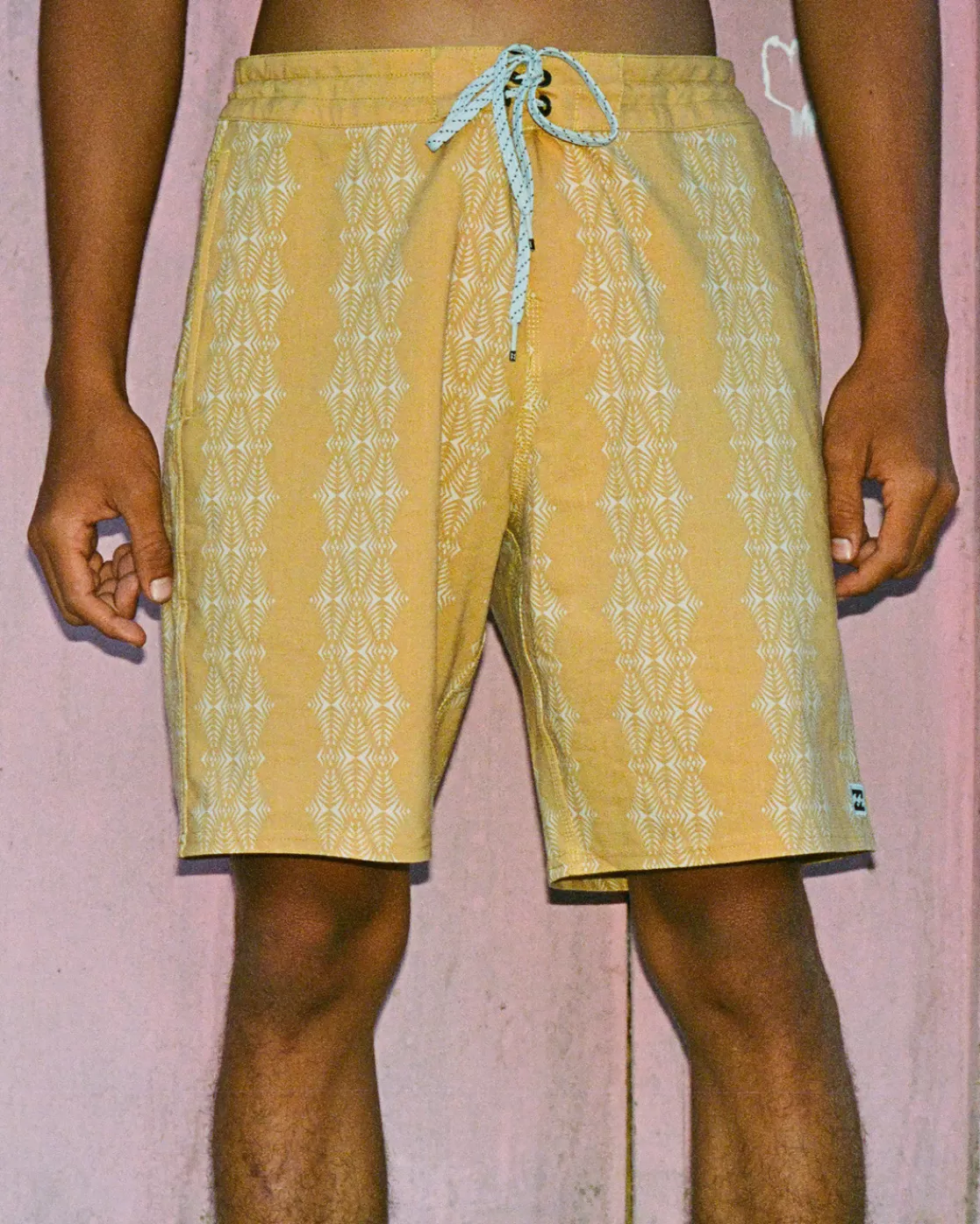 Flash Sale Billabong Sundays Lo Tide 19" Boardshorts MUSTARD